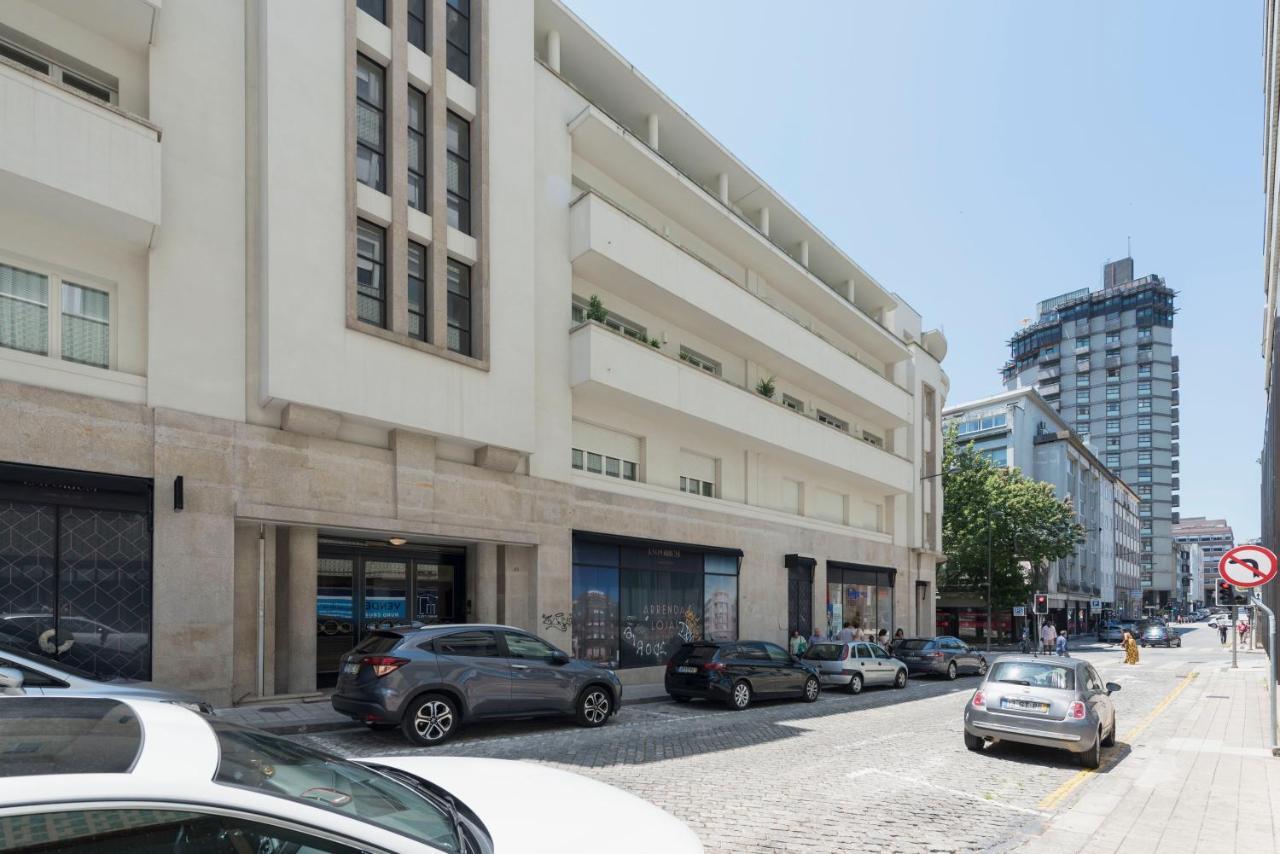 Emporium Deluxe 3Br Apartment W/ Private Parking By Lovelystay OOporto Exterior foto
