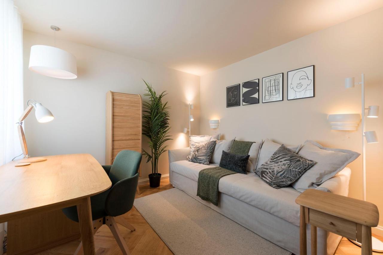 Emporium Deluxe 3Br Apartment W/ Private Parking By Lovelystay OOporto Exterior foto