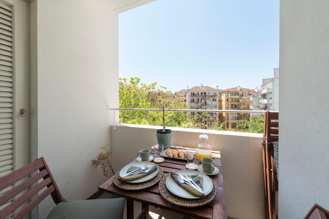 Emporium Deluxe 3Br Apartment W/ Private Parking By Lovelystay OOporto Exterior foto