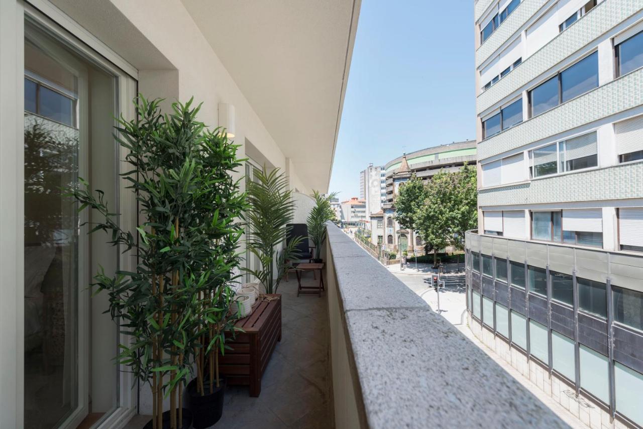Emporium Deluxe 3Br Apartment W/ Private Parking By Lovelystay OOporto Exterior foto