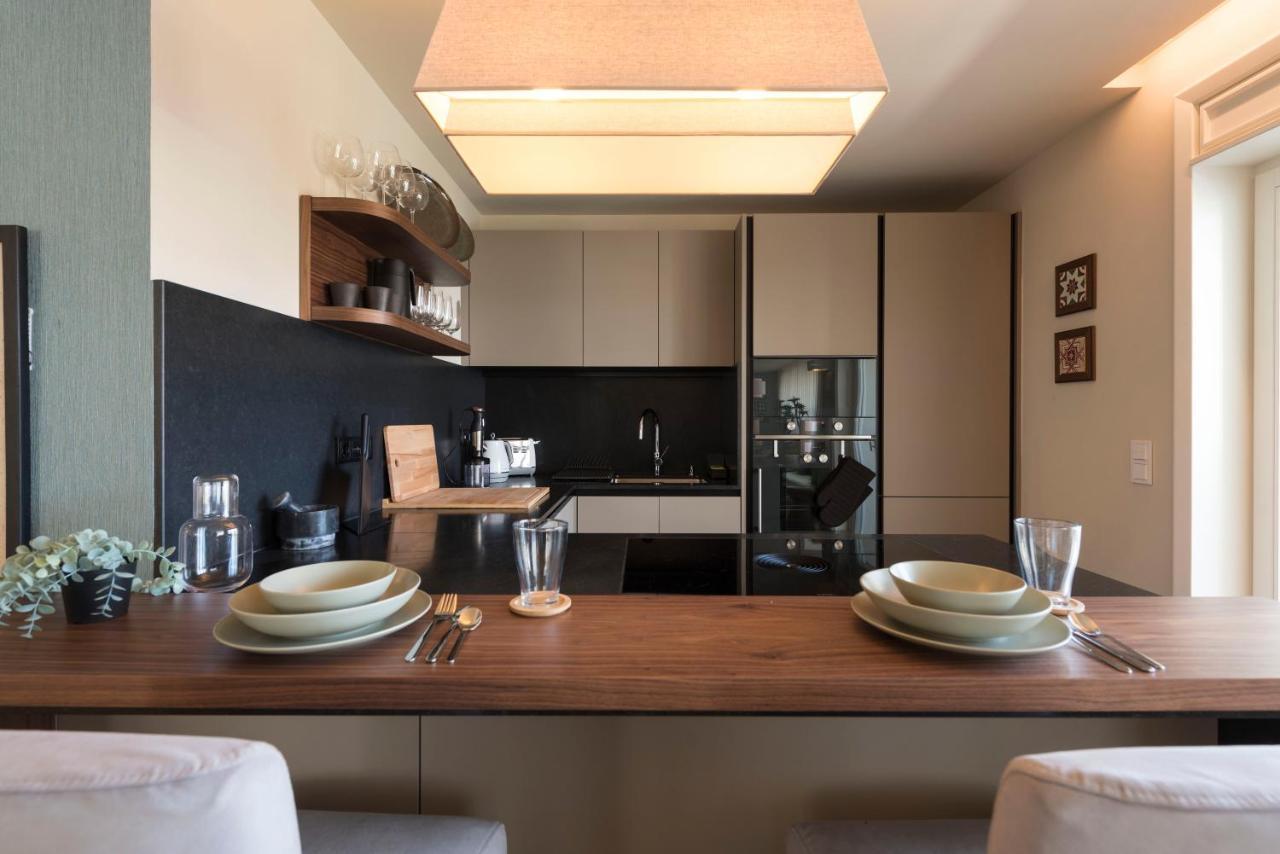 Emporium Deluxe 3Br Apartment W/ Private Parking By Lovelystay OOporto Exterior foto
