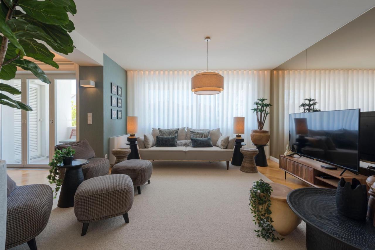 Emporium Deluxe 3Br Apartment W/ Private Parking By Lovelystay OOporto Exterior foto