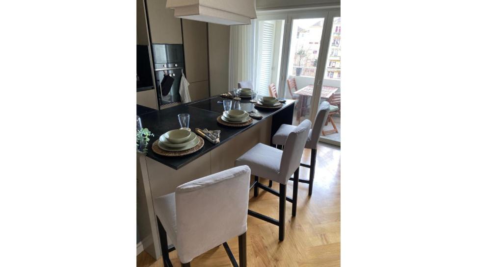 Emporium Deluxe 3Br Apartment W/ Private Parking By Lovelystay OOporto Exterior foto